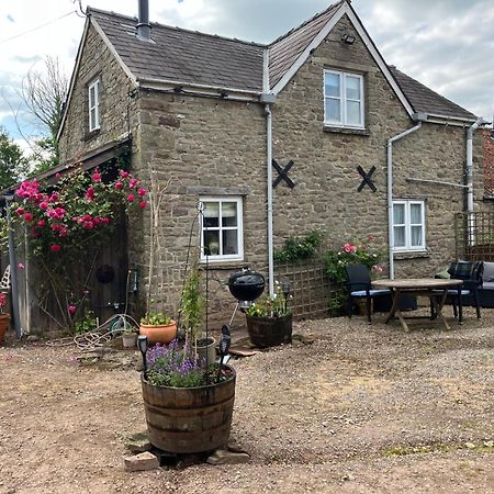 The Bothy At Oak Farm Apartment อัสค์ ภายนอก รูปภาพ